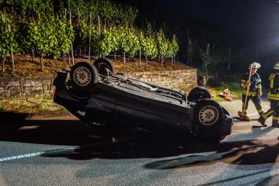 Vaihingen-Rosswag: BMW-Fahrer mit 1.7 Promille ueberschlaegt sich